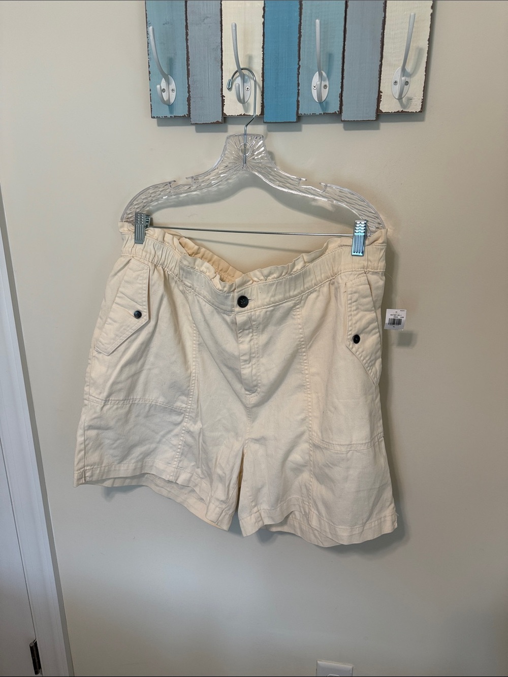 Old Navy Women’s Cream High-Waist Utility Shorts / Cotton / Size XL / Brand NWT